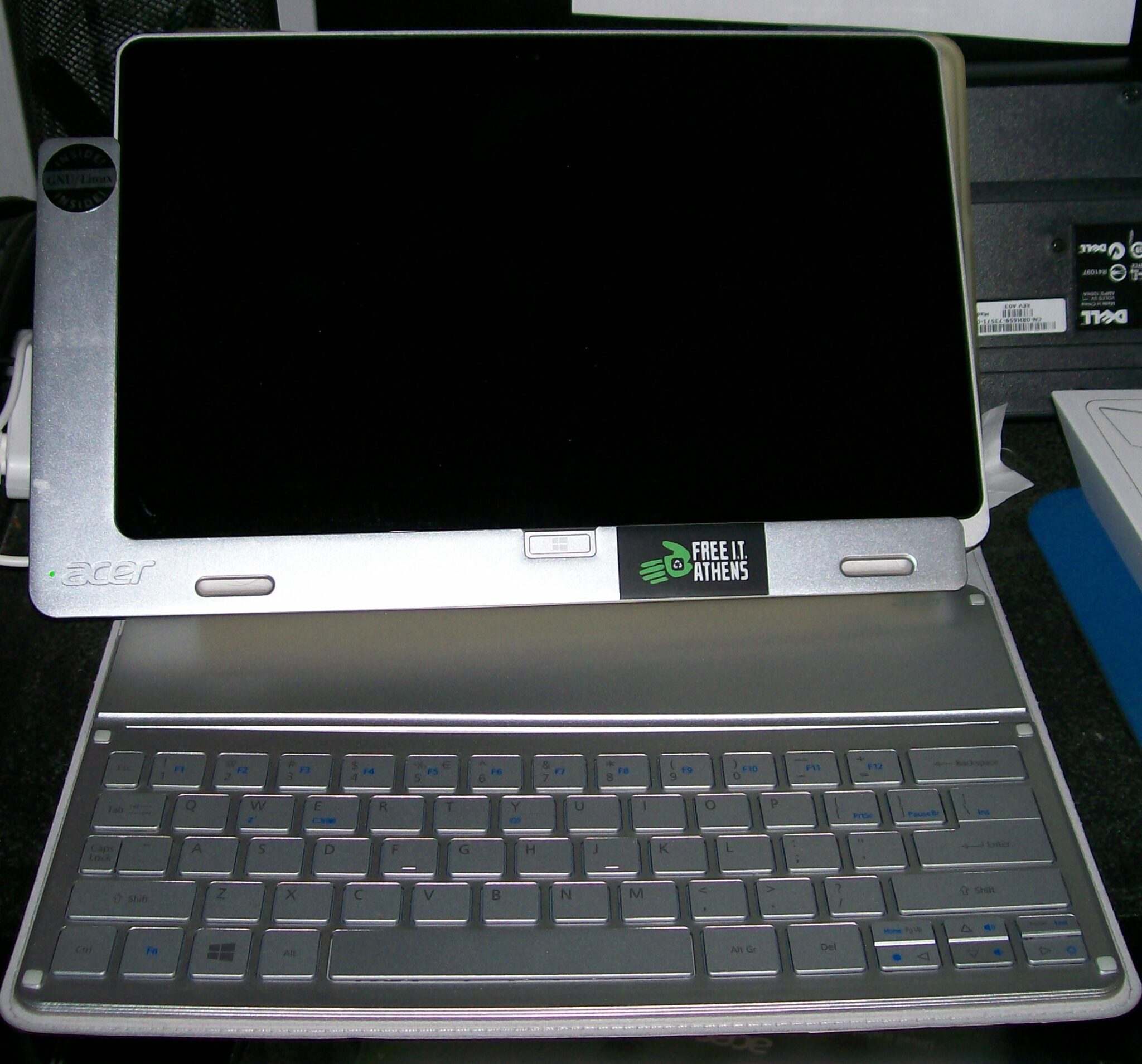 Intel Core I5 1 8 Ghz Acer Iconia W7 11.6-Inch Tablet (1.8 GHz Intel Core i5-3337U Processor